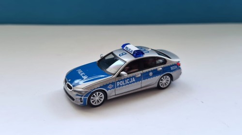 945462 b.jpg