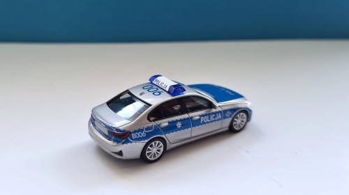 945462 bb.jpg