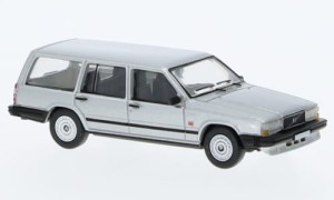 PCX870664 Volvo 740 Kombi, silver