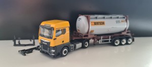 Herpa MAN TGX GM 24ft. Tankcontainer Bertschi
