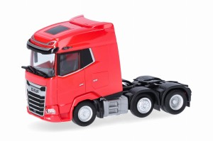 Herpa 318983 DAF XG 3-osiowy red