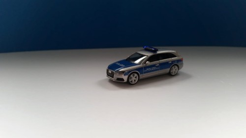 093187 b.jpg